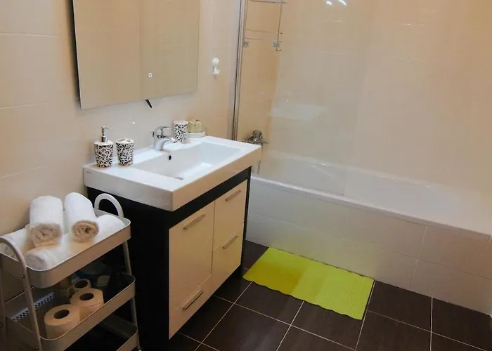 T2-rubie's House 公寓 纳扎雷